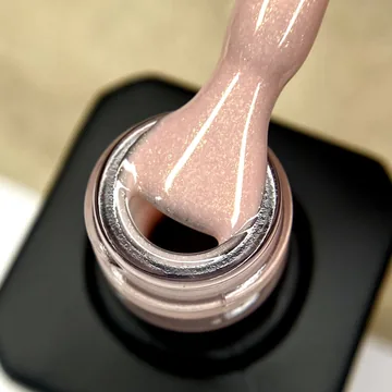 Nika Zemlyanikina / Rubber Base / Sunrise / Рожево-персиковий м’який з золотим шимером /15мл
