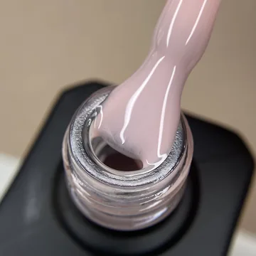 Nika Zemlyanikina / Rubber Base / Creme Brulee / Натурально кремово-тілесний / 15мл